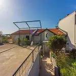 Apartamento In 39085 Crikvenica